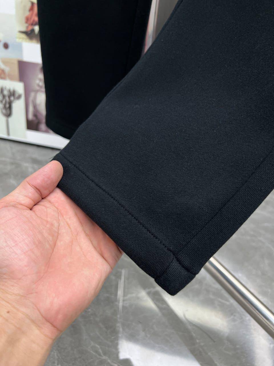 Louis Vuitto Sweat Pants - 