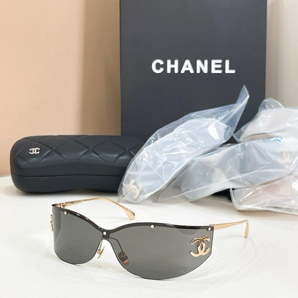Chanel Contrast-Temple Shield Sunglasses - 