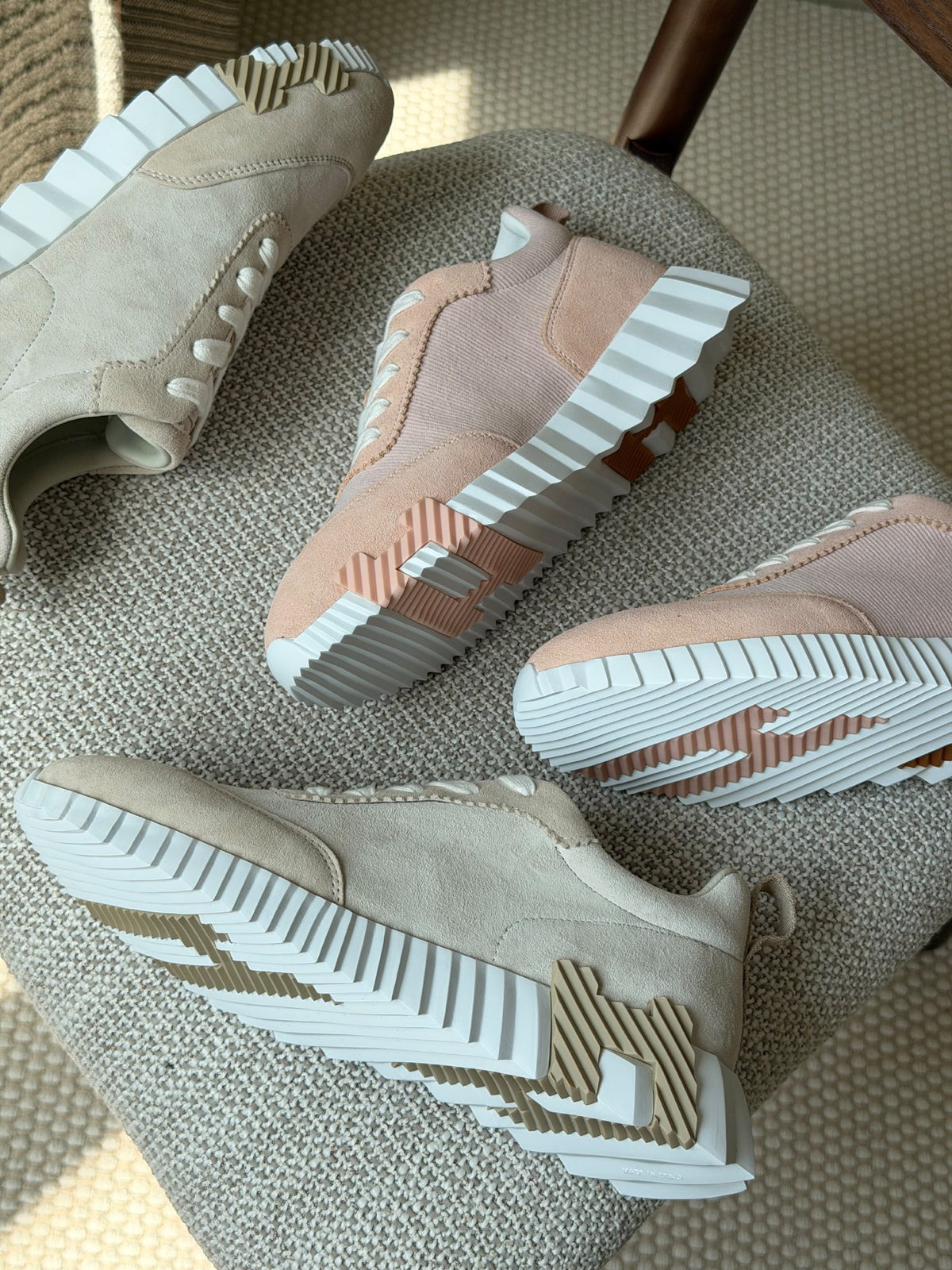 Hermès Sneakers - Beige, Pink