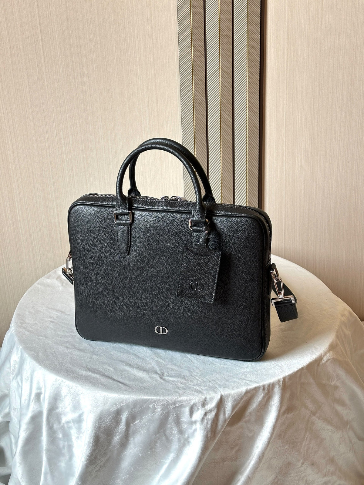Dior Logo-Plate Laptop Bag - Black
