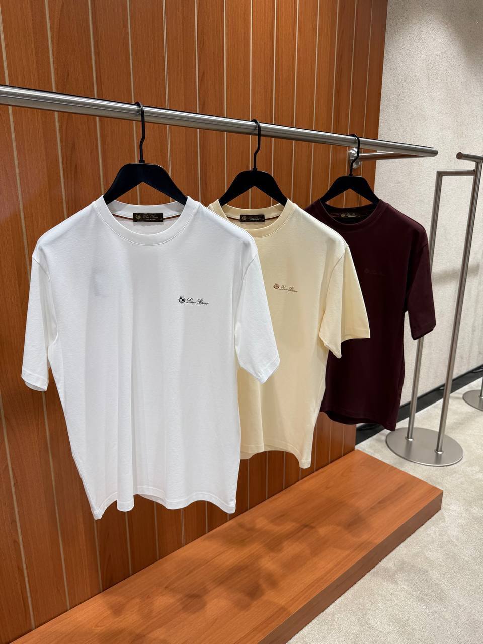 Loro Piana T-Shirt - Burgundy