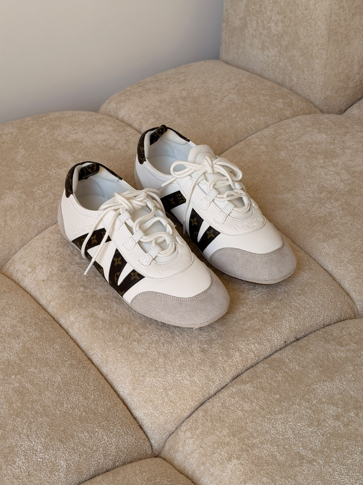 Louis Vuitton Contrast-Panel Sneakers - White & Black