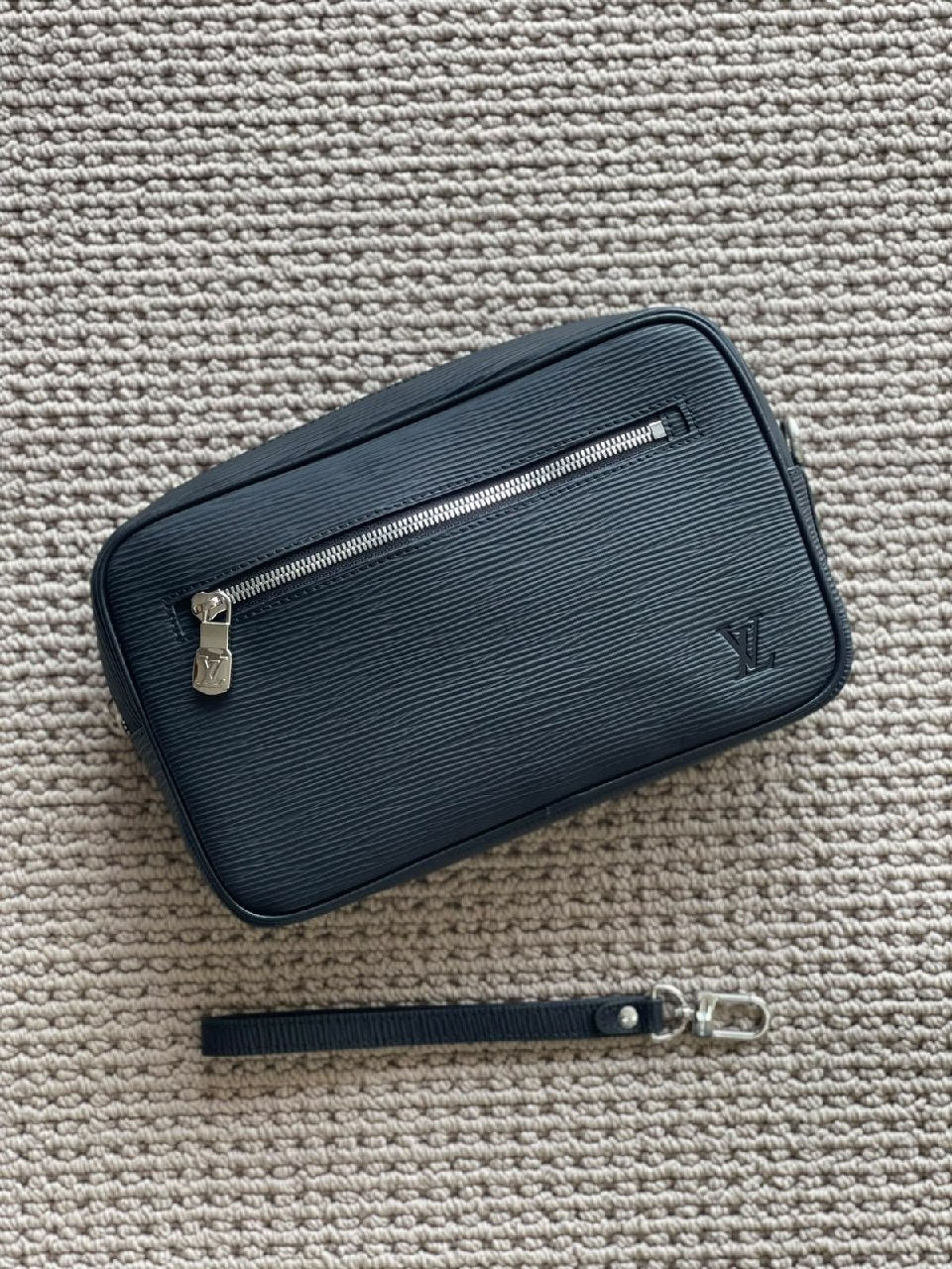 Louis Vuitton Clutch - Navy Embossed
