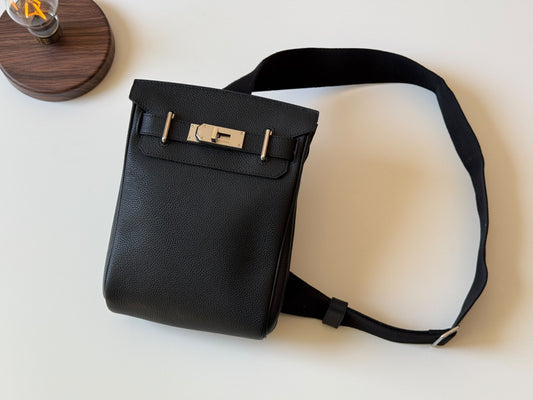 Hermès Crossbody Bag - Black, Brown