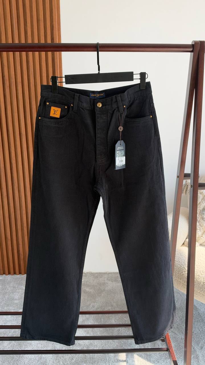 Louis Vuitton Logo-Pocket Jeans Pants - Black