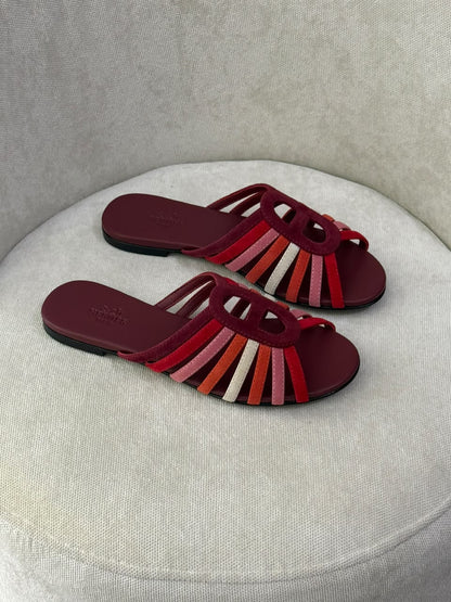 Hermès Slippers Oval Emblem - Multi