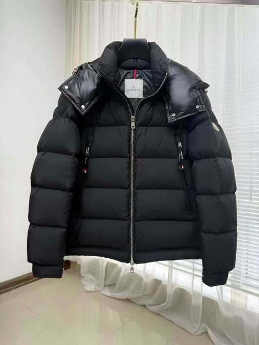 Moncler Puffer Jacket - Black