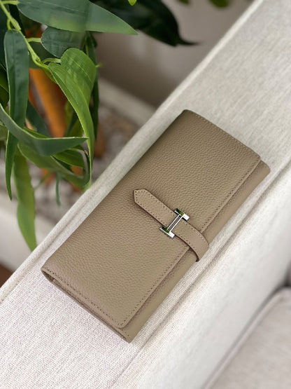 Hermès Wallet - Beige