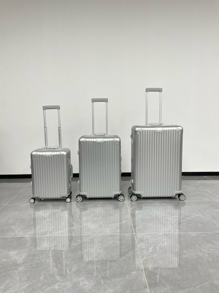 Rimowa Suitcase - Silver
