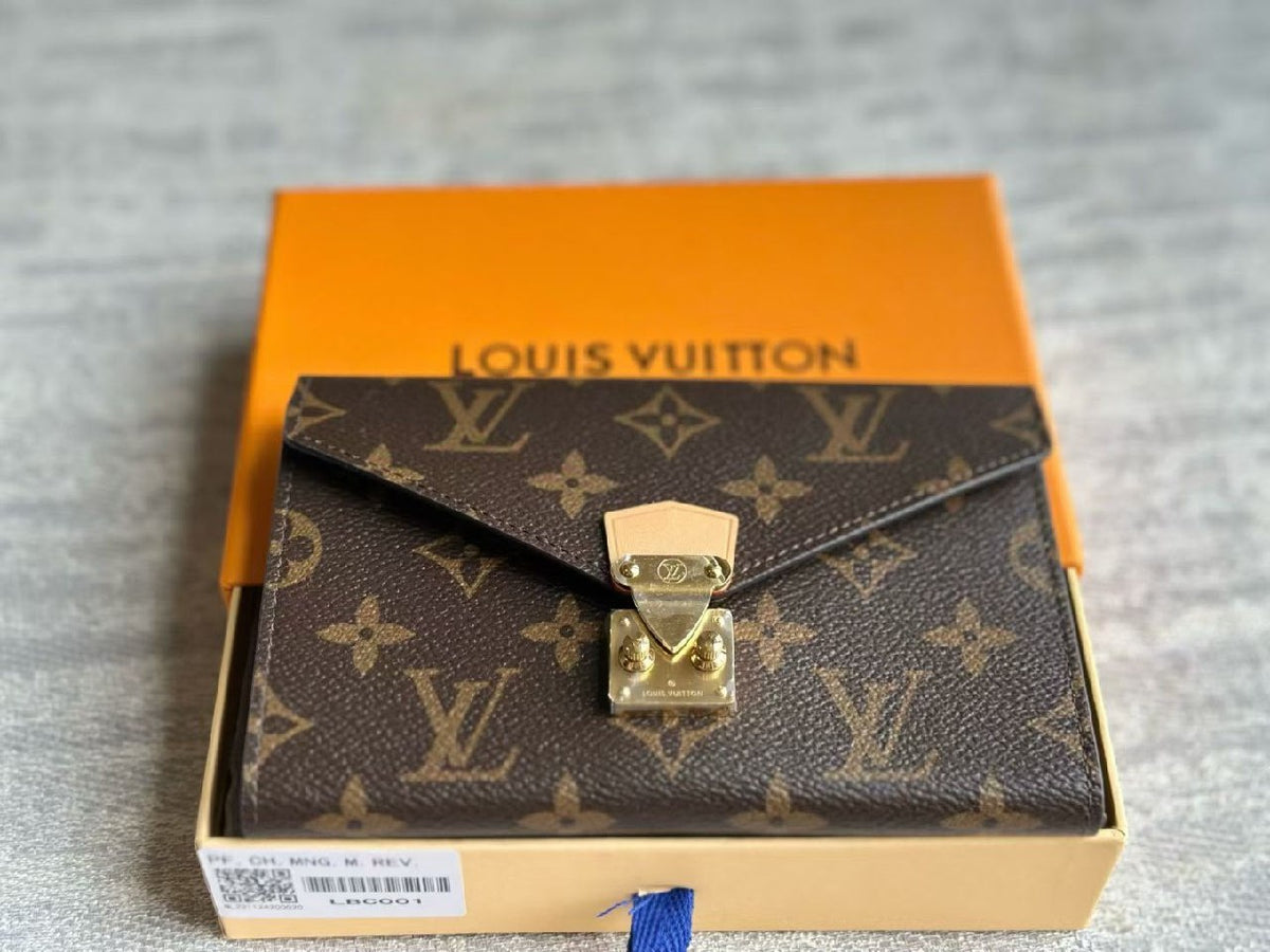 Louis Vuitton Makeup Brush Set - Brown