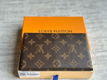 Louis Vuitton Makeup Brush Set - Brown