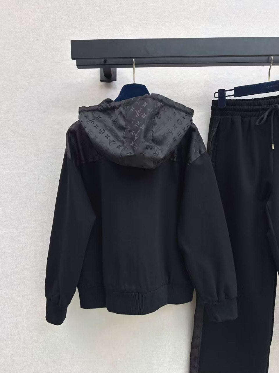 Louis Vuitton Panel Tracksuit - Black Monogram