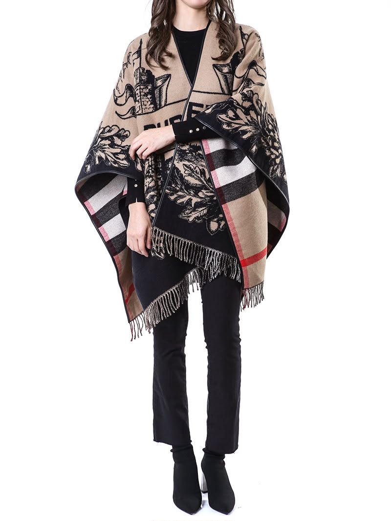 Burberry Poncho - Beige