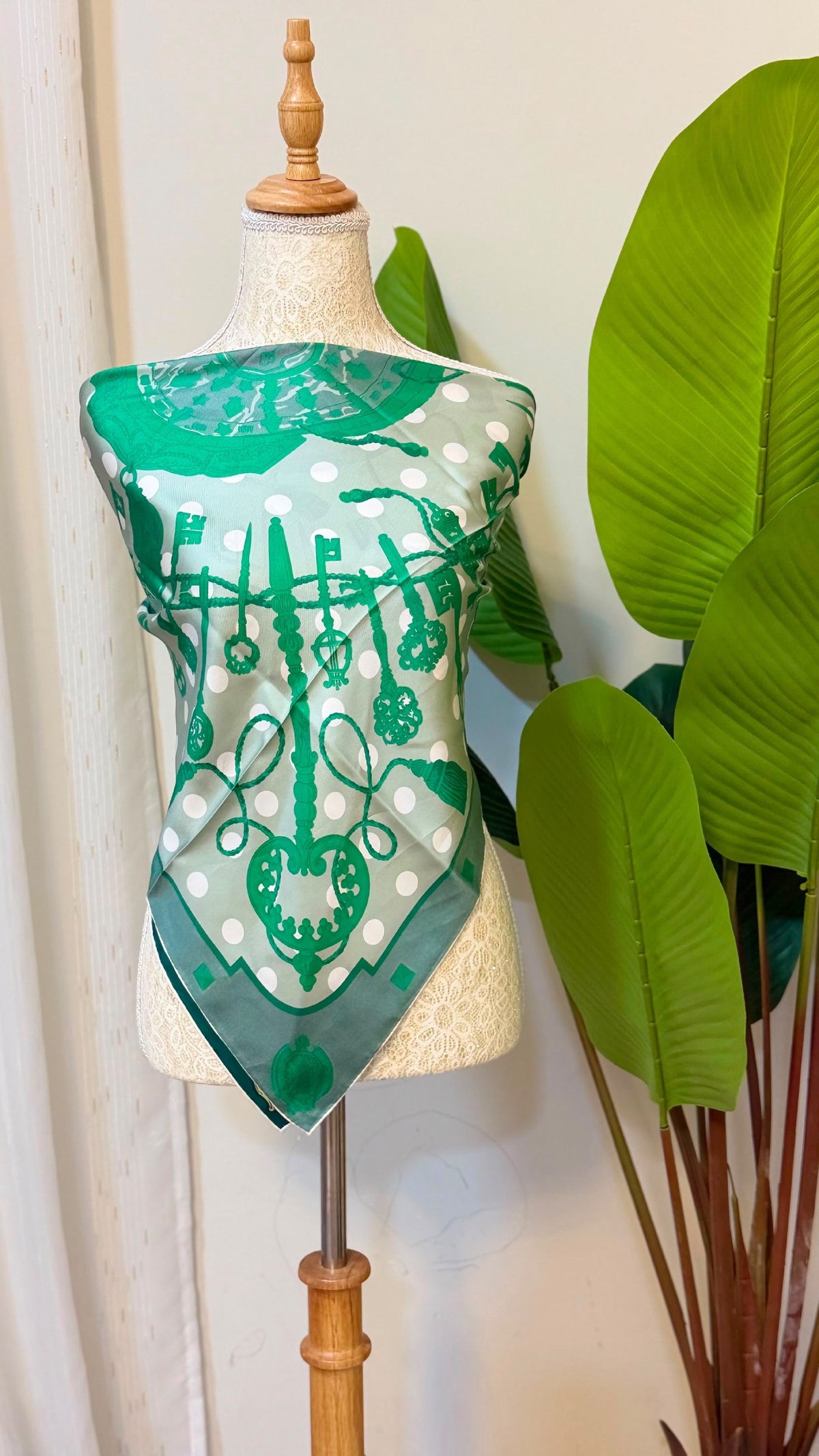 Hermès Scarf - White, Green