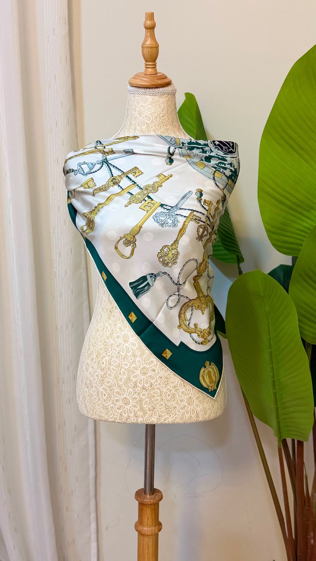 Hermès Scarf - White, Green