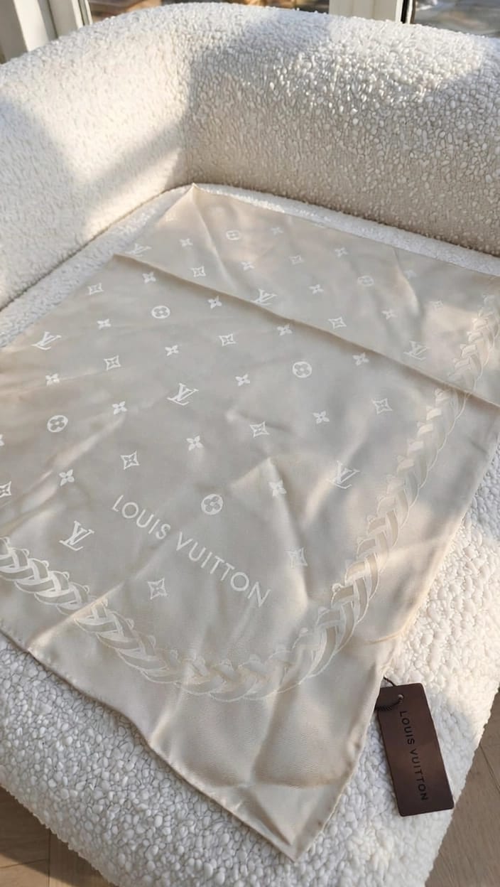 Louis Vuitton Scarf - White Monogram