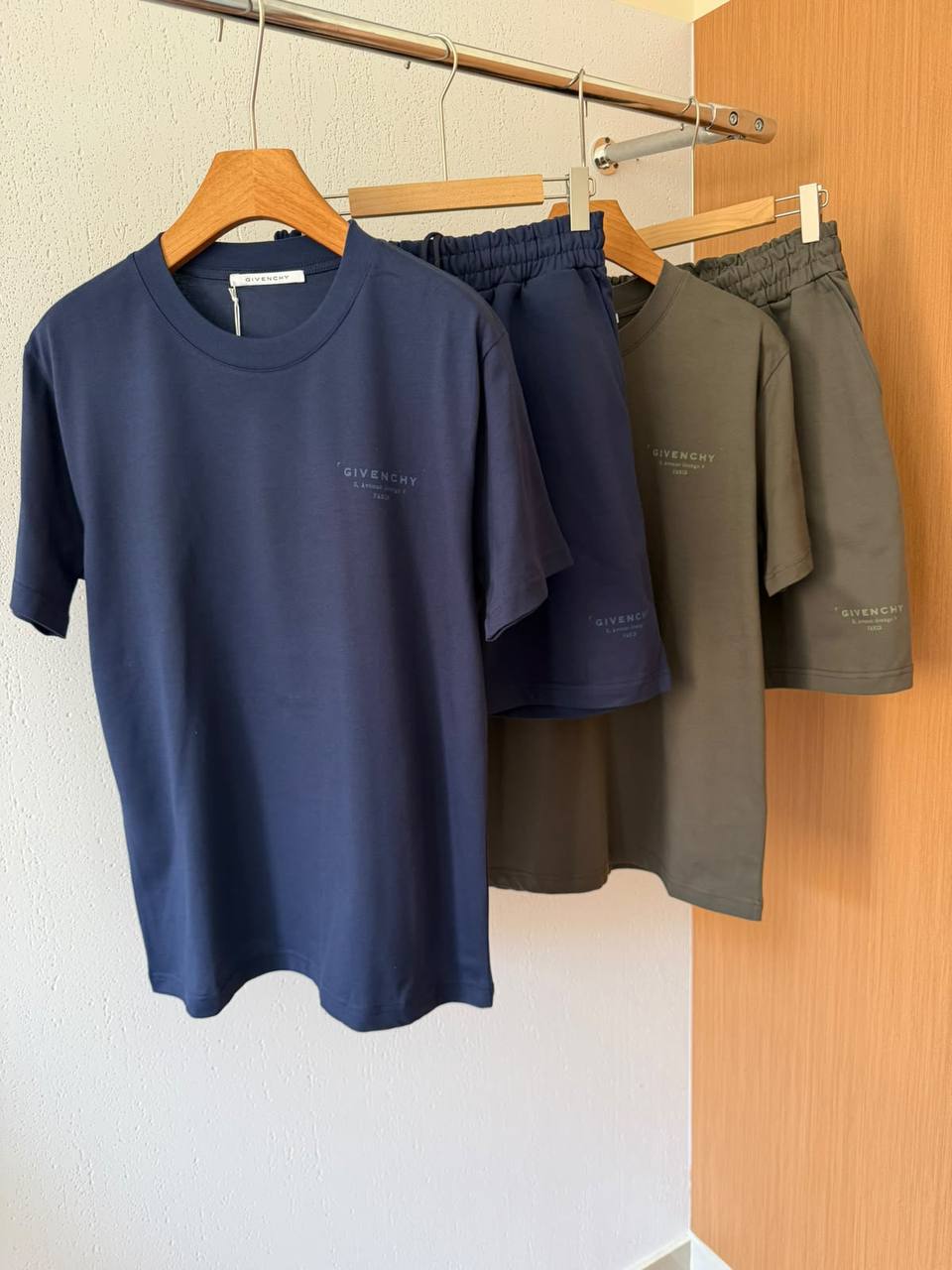 Givenchy Set - 