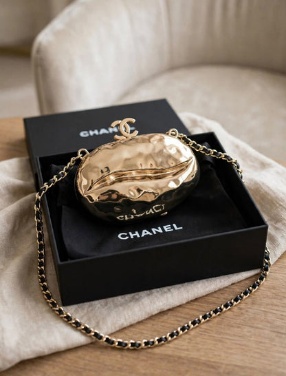 Chanel Lip-Shaped Clutch - Gold