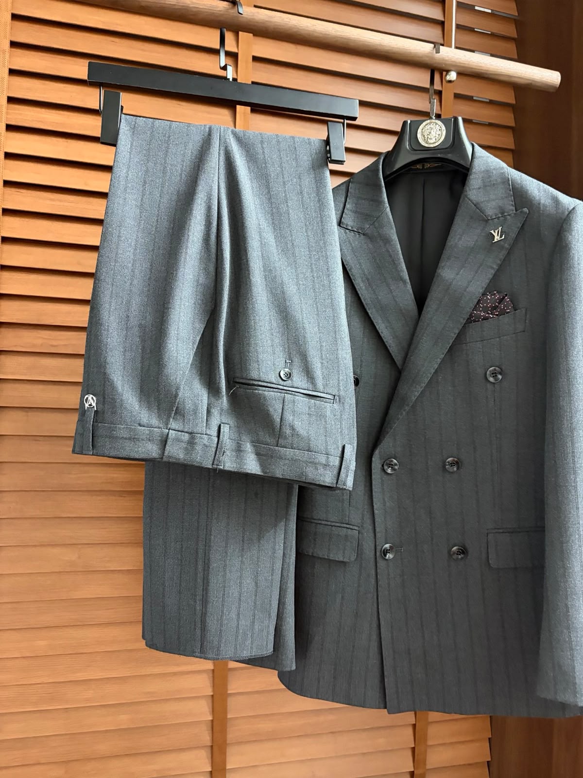 Louis Vuitton Set - Grey