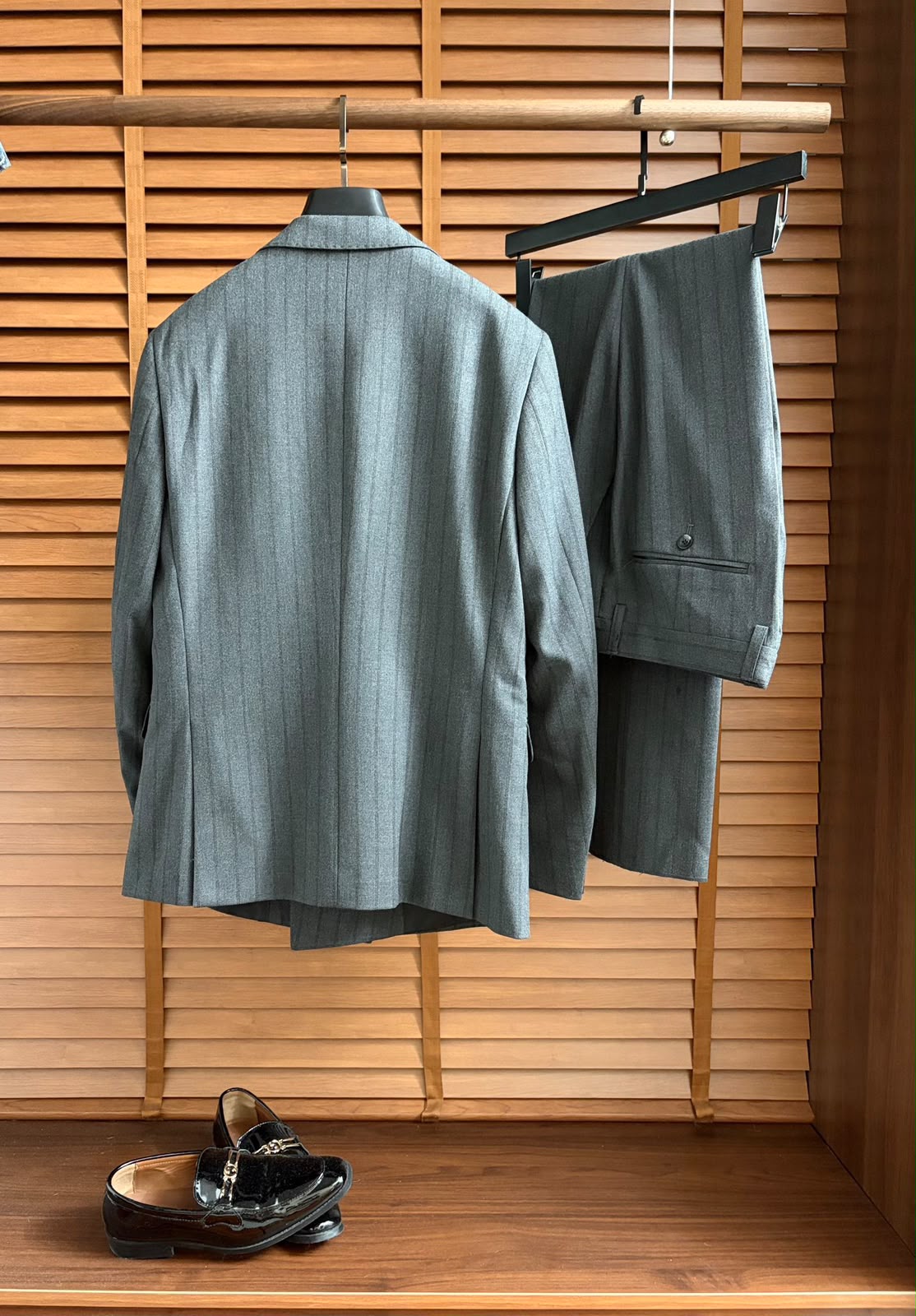 Louis Vuitton Set - Grey