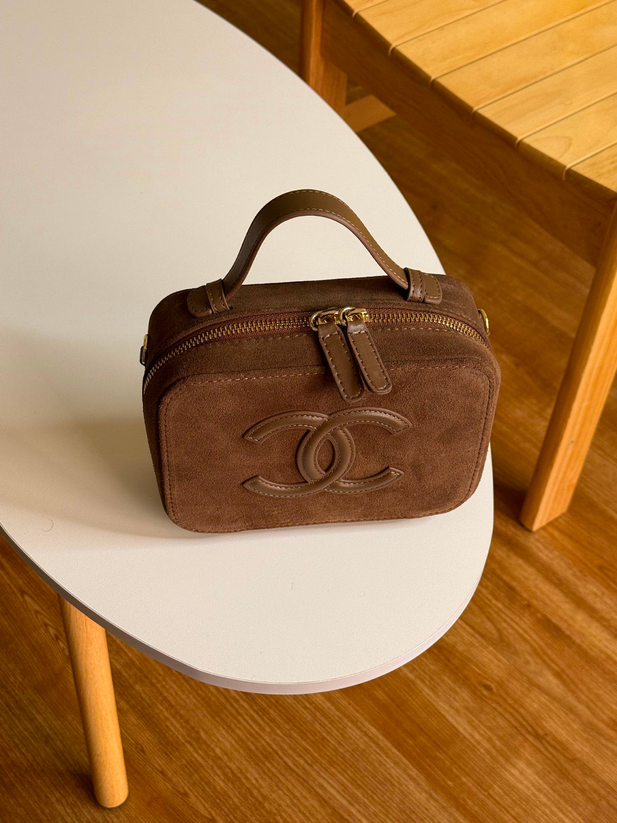 Chanel Rounded-Box Crossbody Bag - Brown