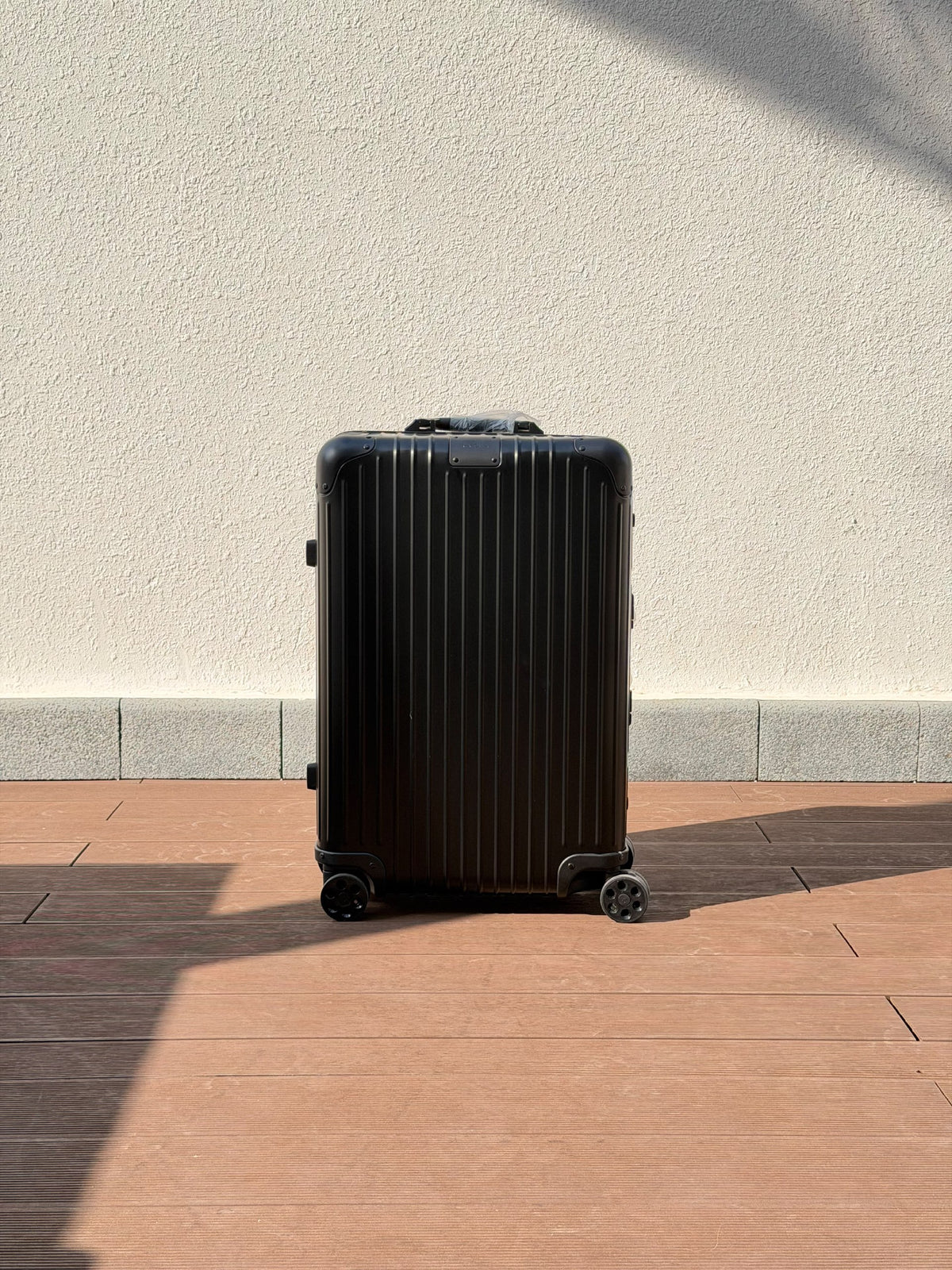 Rimowa Suitcase - Black
