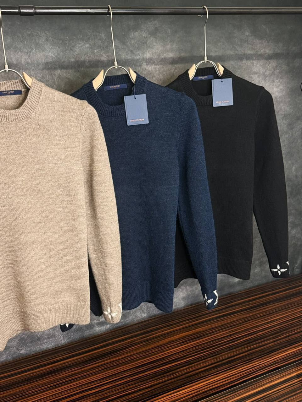 Louis Vuitton Sweater - 