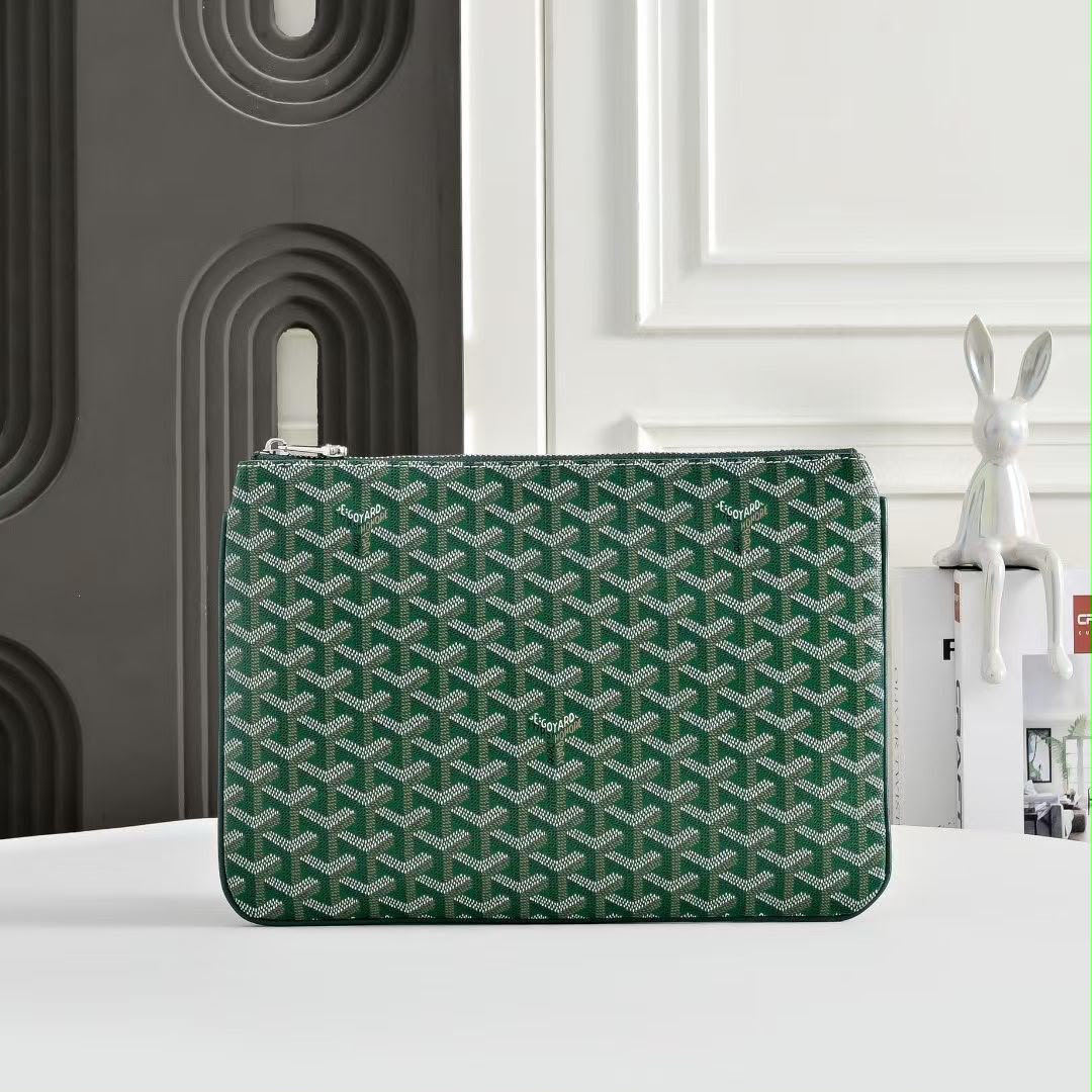 Goyard Clutch - Green