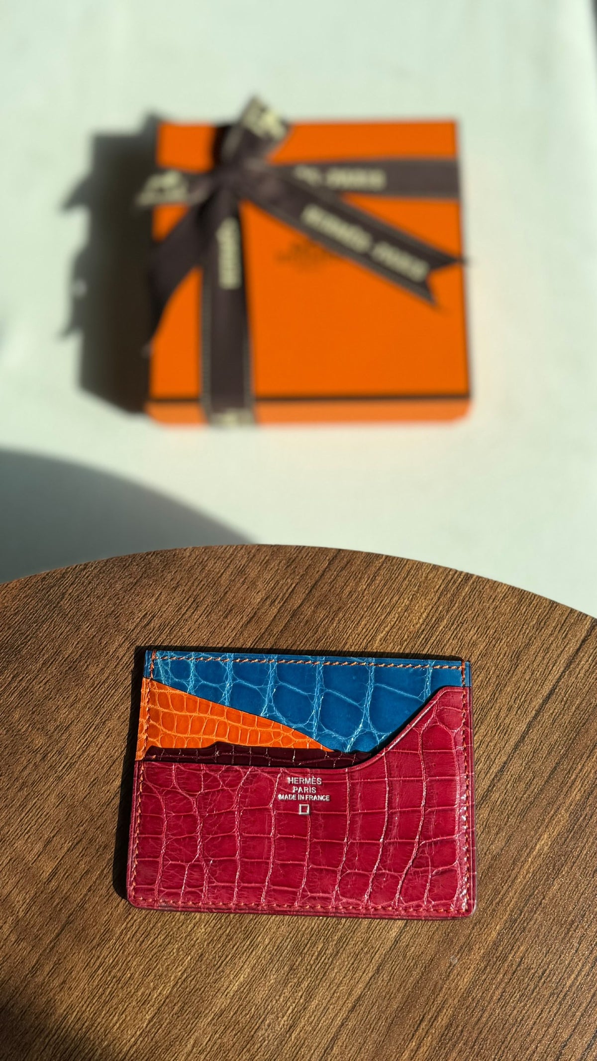 Hermès Card Holder - Burgundy Embossed