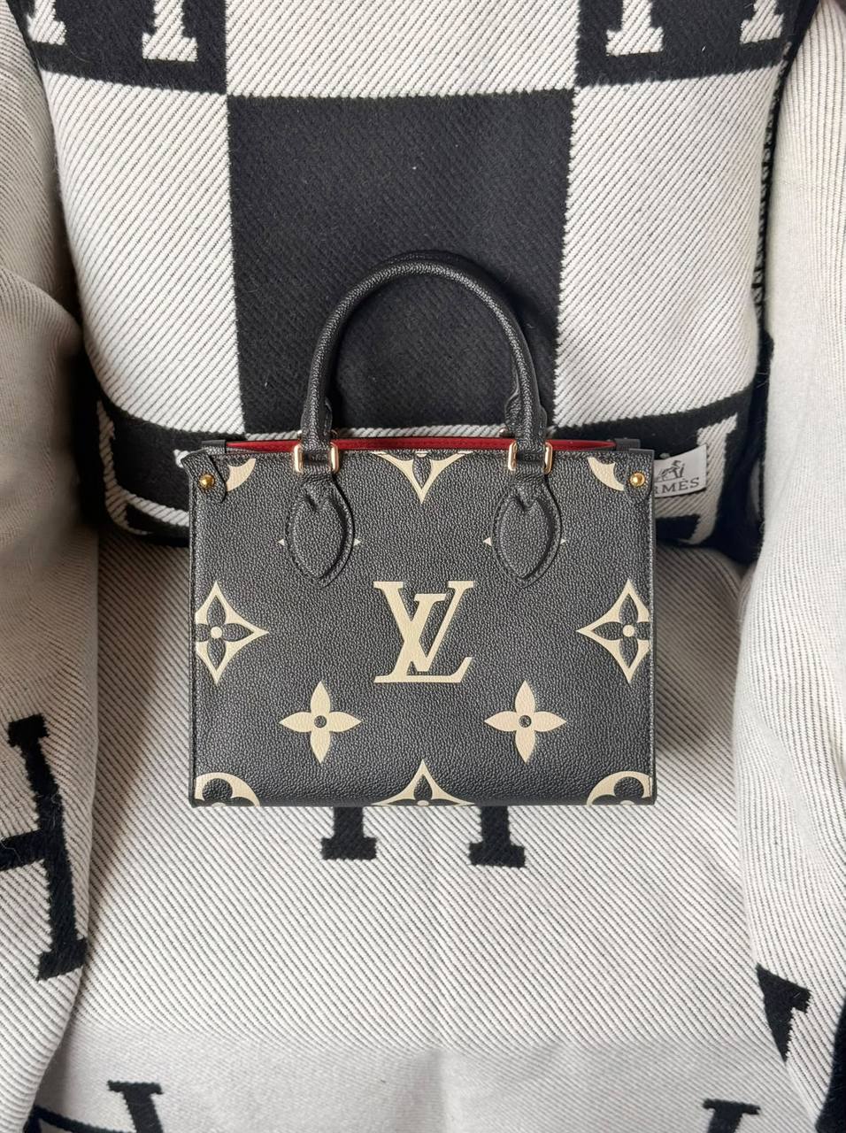 Louis Vuitton Hand Bag - 