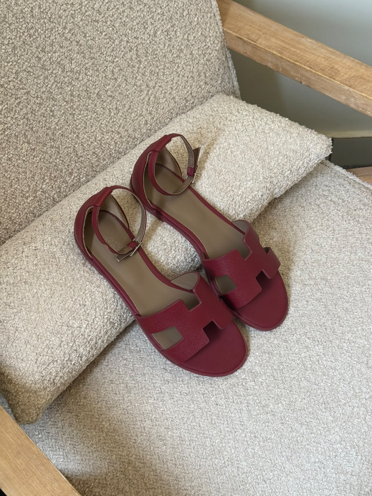 Hermes Slippers - Burgundy