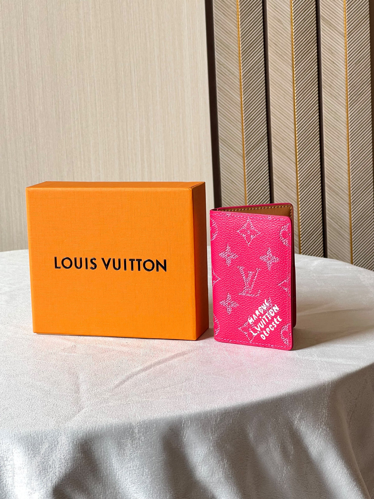 Louis Vuitton Card Holder Script Panel - Pink Monogram