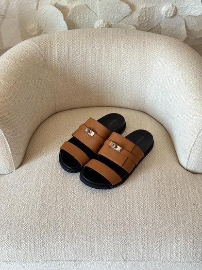 Hermès Slippers - Brown