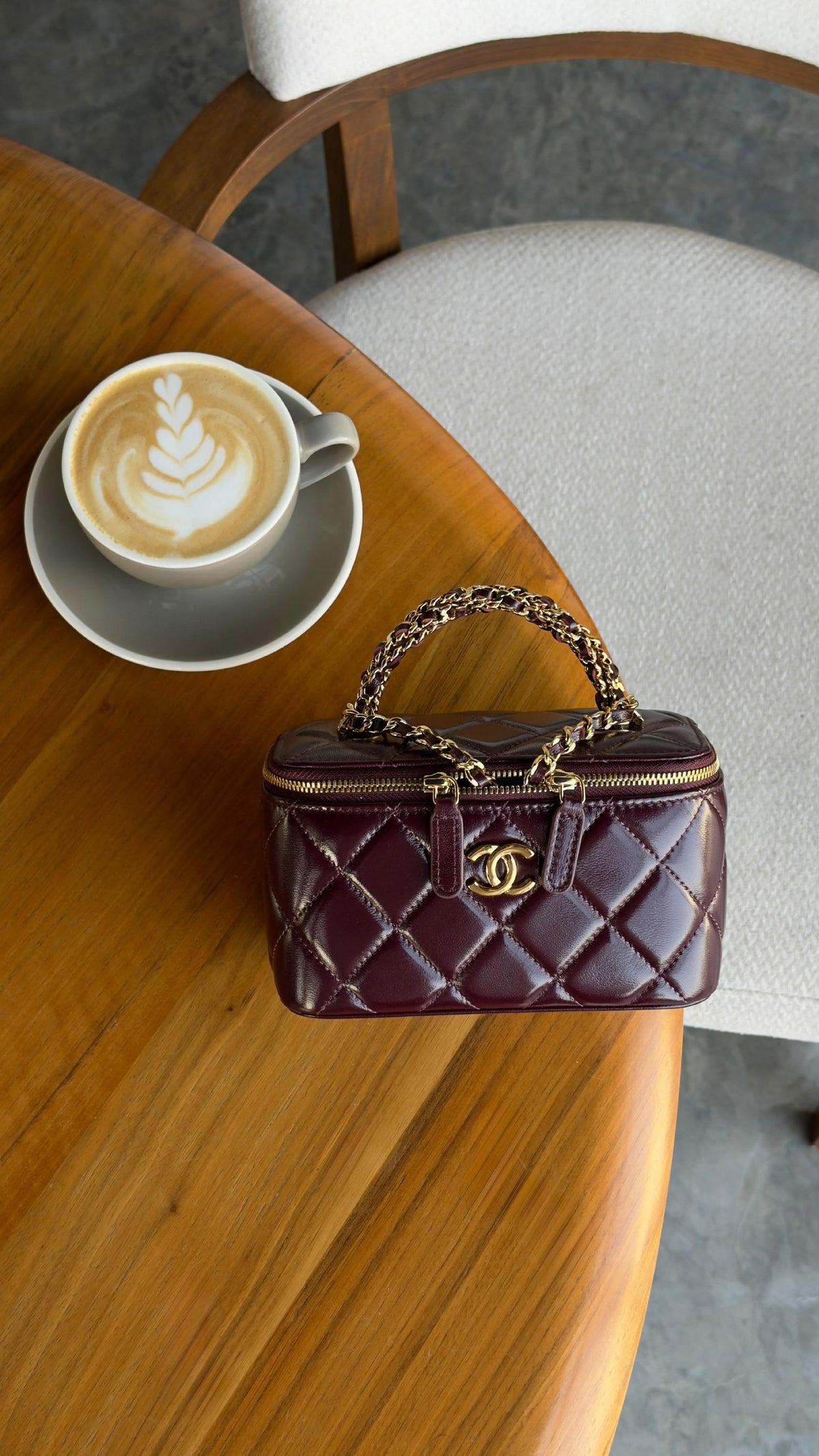 Chanel Vanity Shoulder Bag - Burgundy