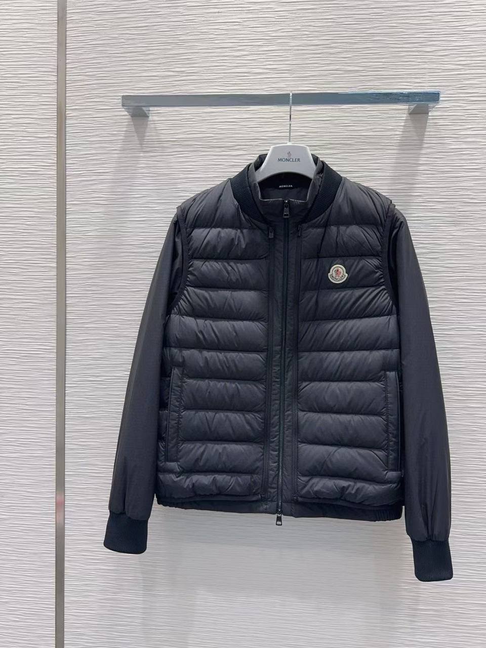Moncler Jacket-Vest - 
