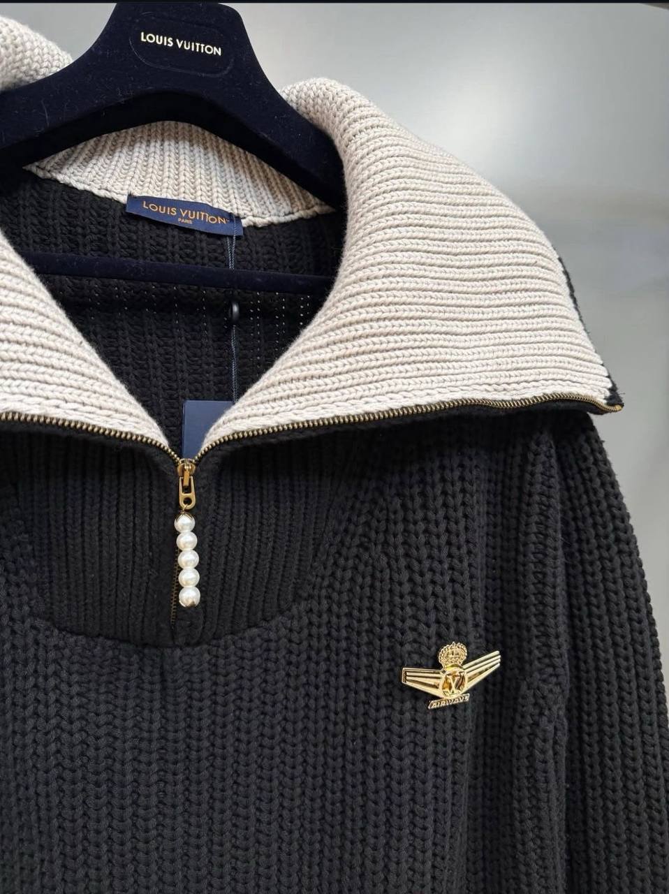 Louis Vuitton Sweater - 