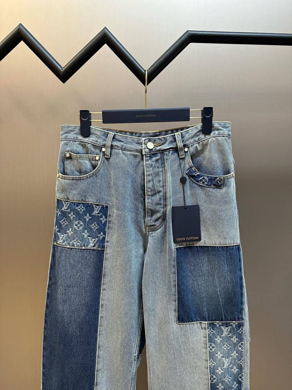 Louis Vuitton Pants - 