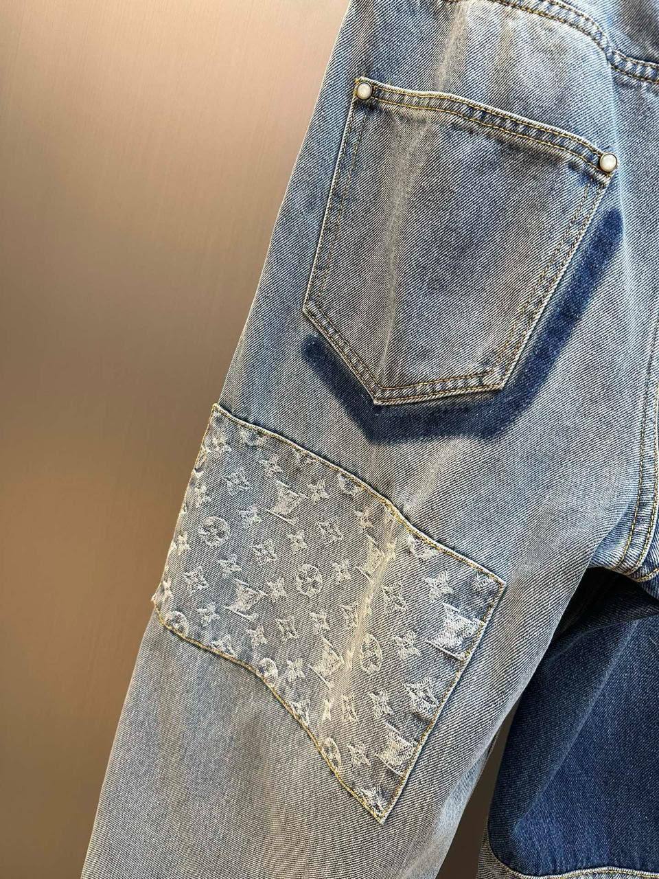 Louis Vuitton Pants - 