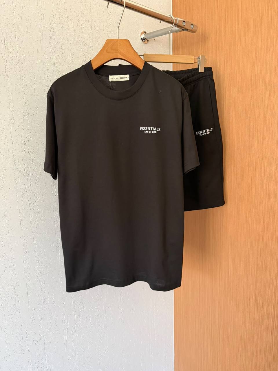 Essential Set - 