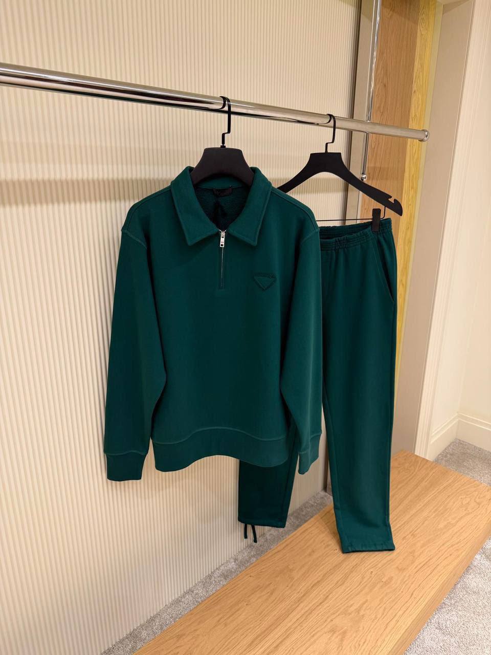 Prada Tracksuit . - 