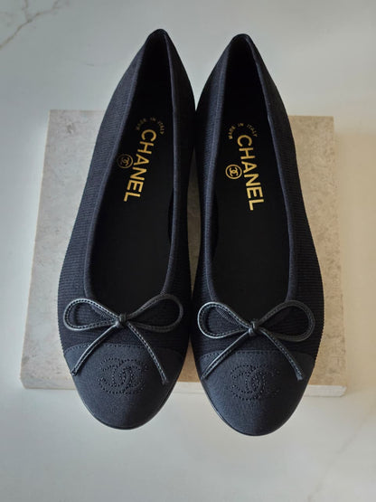 Chanel Ballerina - Black
