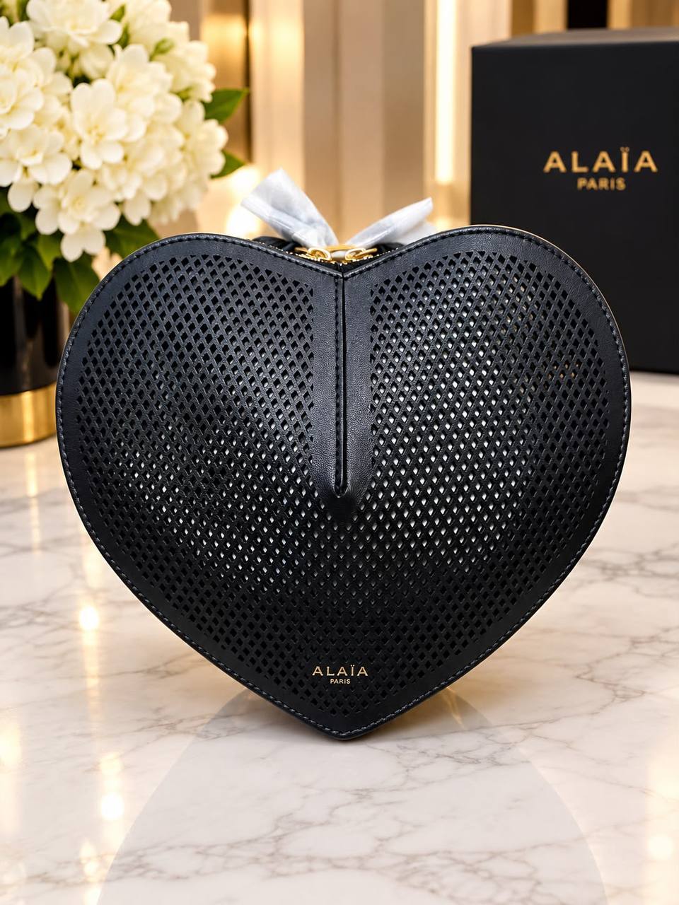 Alaia Sling Bag - 