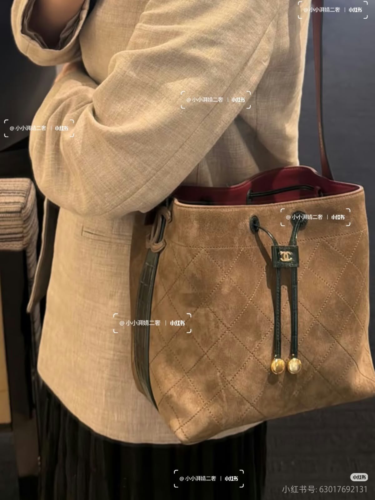 Chanel Shoulder Bag - Tan
