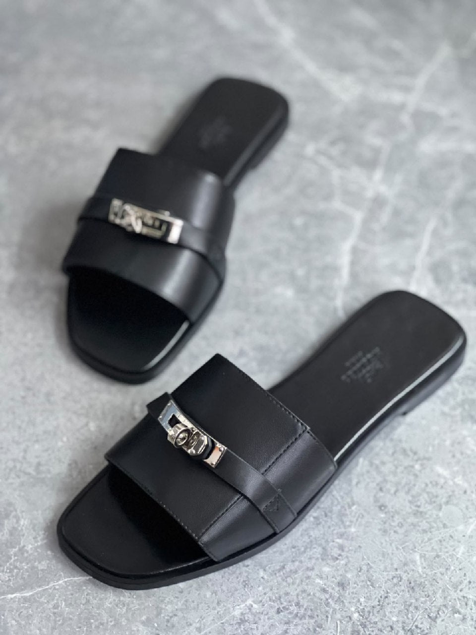 Hermes Slippers - Black