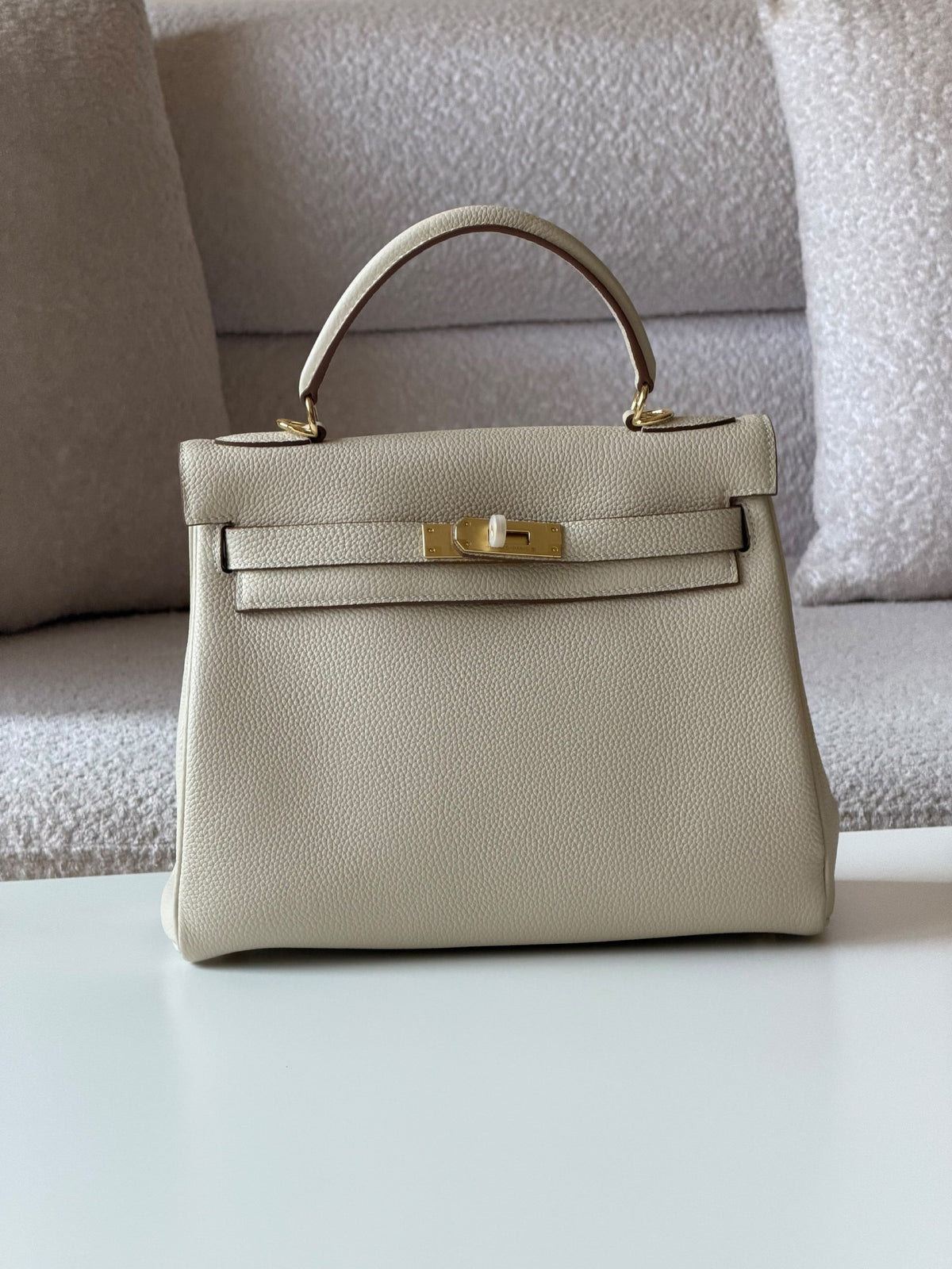 Hermès Kelly Handbag - Beige