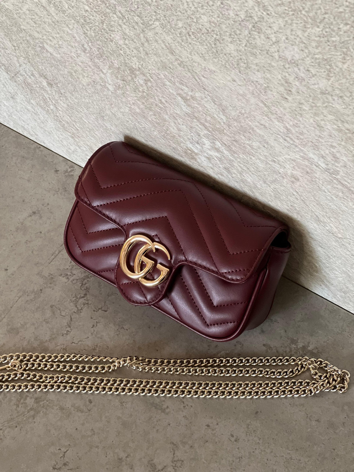 Gucci Shoulder Bag - Burgundy
