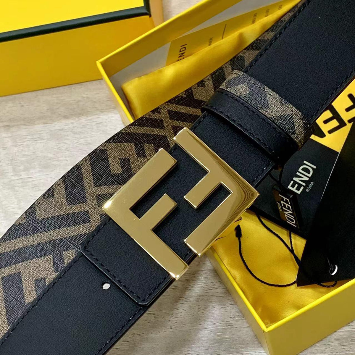 Fendi Logo Buckle Belt - Black