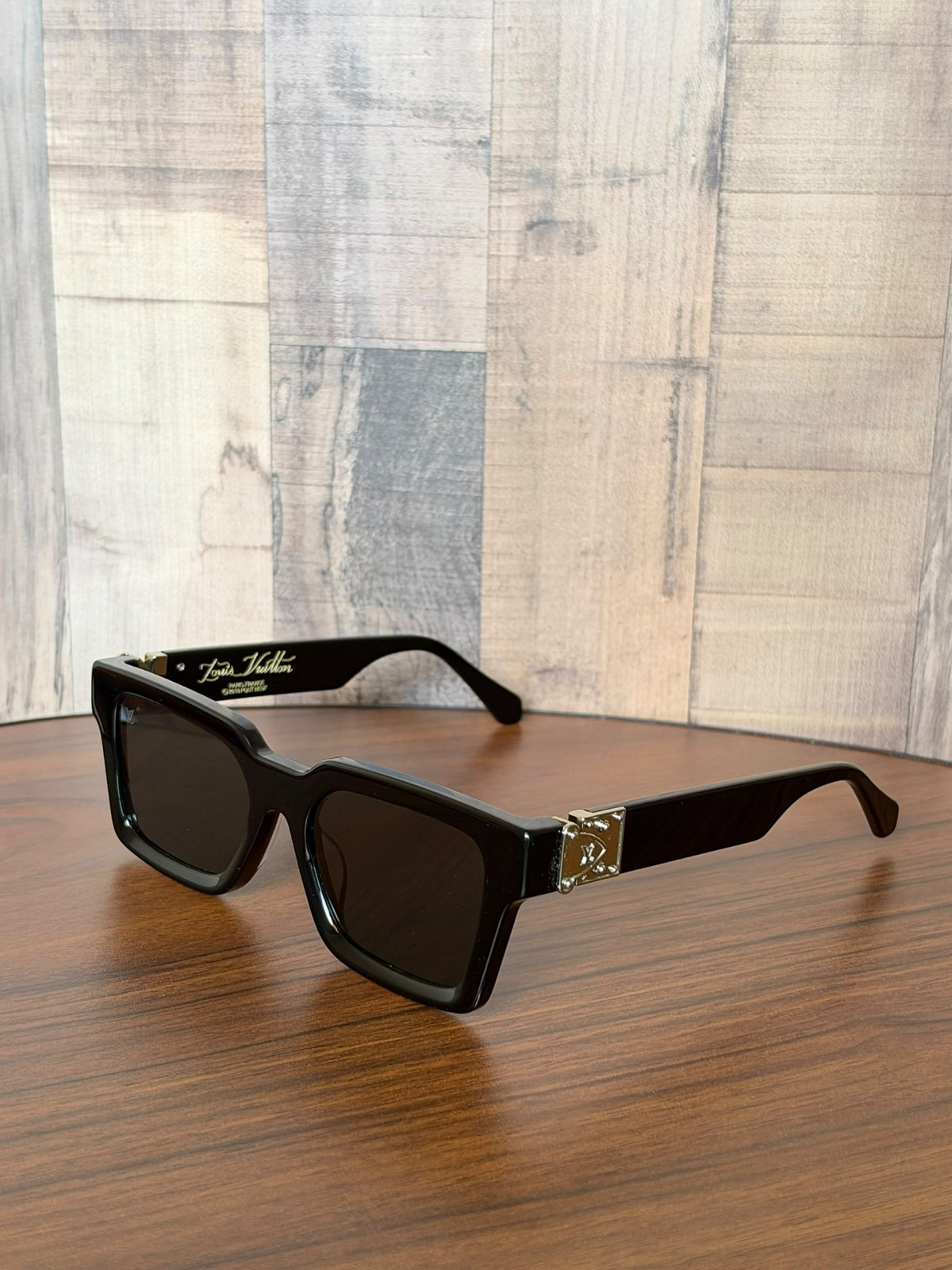 Louis Vuitton Emblem-Temple Sunglasses - 