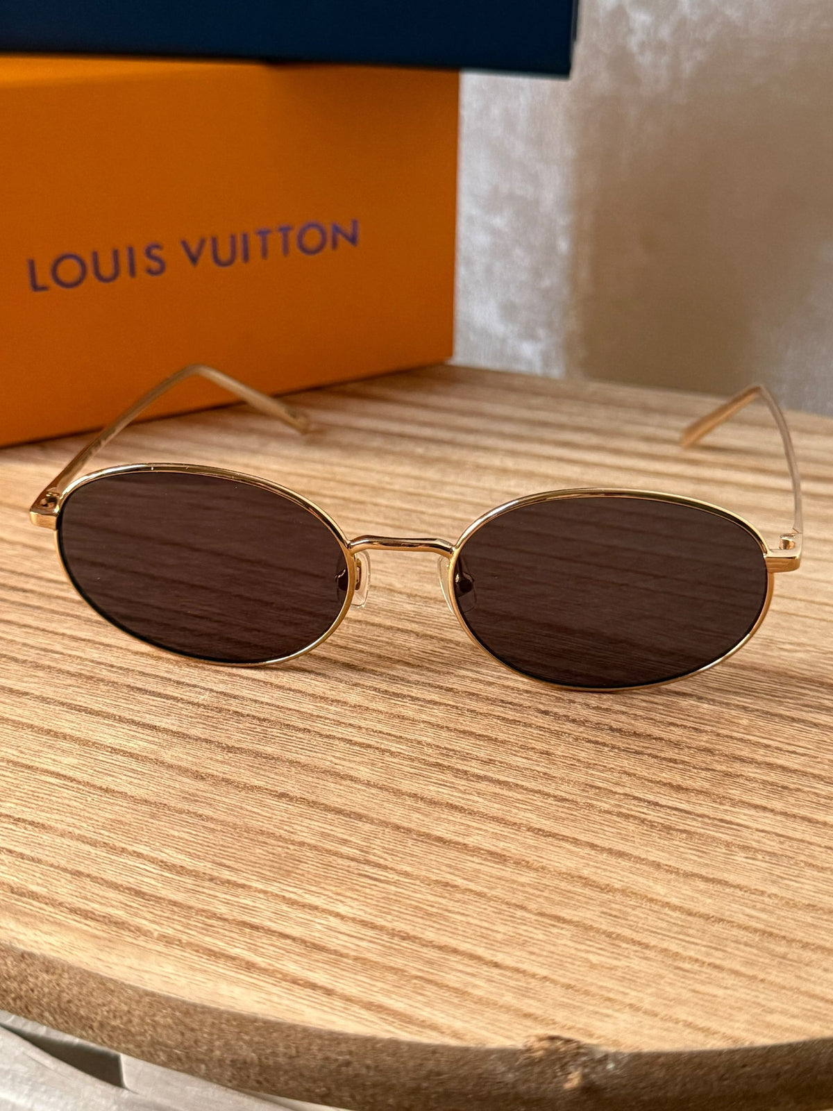 Louis Vuitton Oval Sunglasses - 
