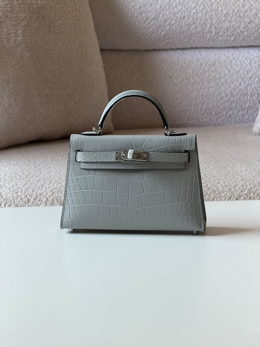 Hermès Mini Kelly Handbag - Grey Embossed